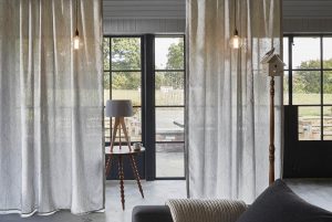 breezy curtains designs