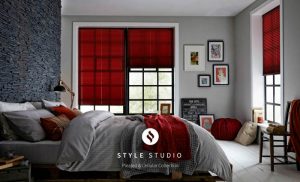 red blinds for bedroom